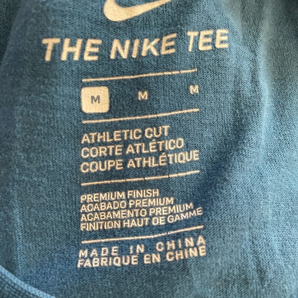 Nike International T-shirt, size Medium - Picture 2 of 4